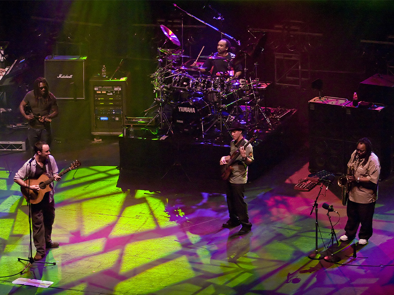 Dave Matthews Band at Budweiser Stage