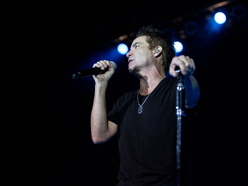 Train: AM Gold Tour with Jewel & Blues Traveler at Budweiser Stage