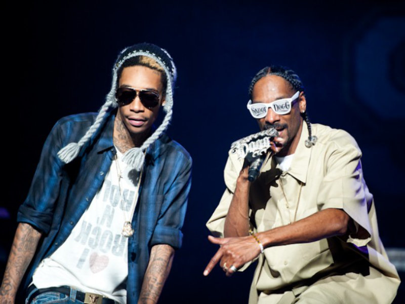 are snoop dogg and wiz khalifa related