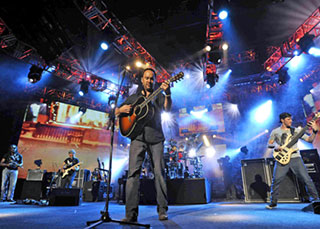 Dave Matthews Band at Molson Amphitheatre