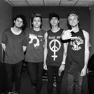5 Seconds of Summer at Molson Amphitheatre