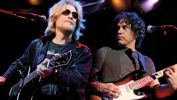 Daryl Hall & John Oates at Molson Amphitheatre